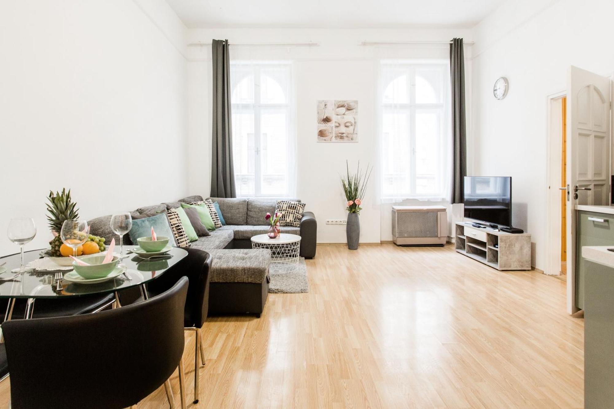 Standard Apartment,1433543686:JPEG